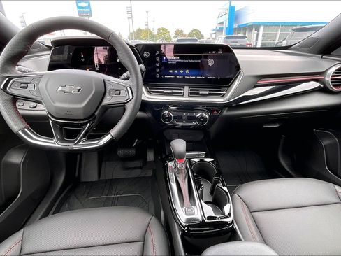 New 2026 Chevrolet Trax RS w/ Driver Confidence Package image 5