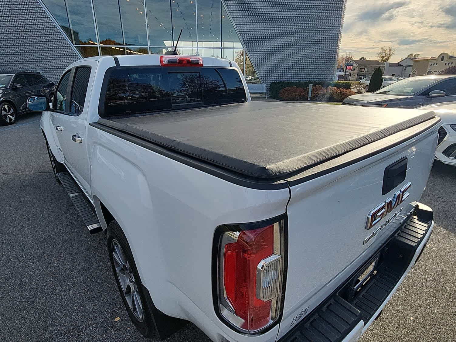 Used 2021 GMC Canyon Denali AWD/4WD image 17