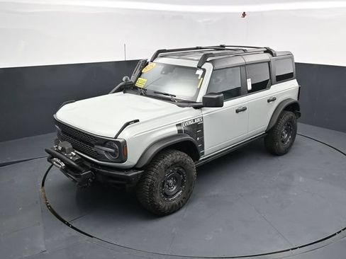 Used 2024 Ford Bronco Everglades AWD/4WD image 37