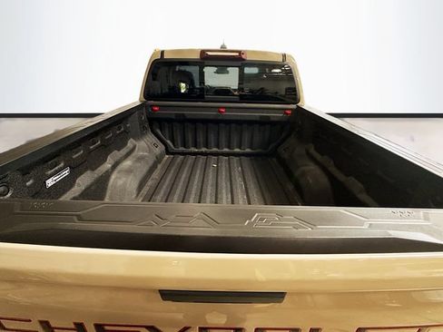 Used 2023 Chevrolet Colorado Z71 w/ Z71 Convenience Package 2 AWD/4WD image 27