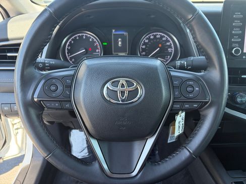 Used 2024 Toyota Camry SE FWD image 12