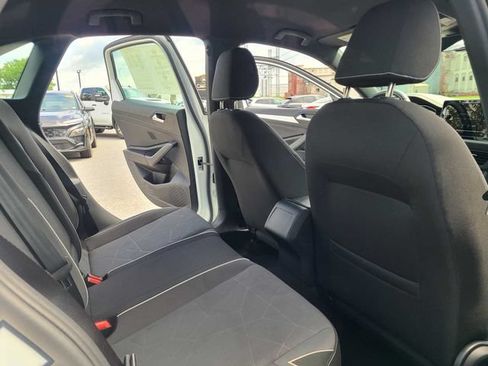Used 2025 Volkswagen Jetta Sport FWD image 20
