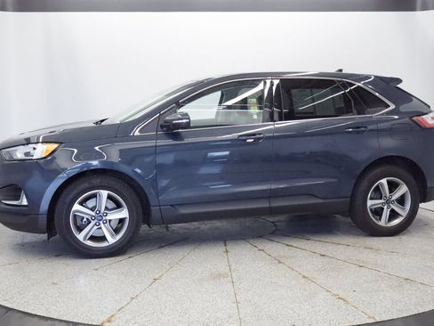Used 2019 Ford Edge SEL w/ Equipment Group 201A AWD/4WD image 2