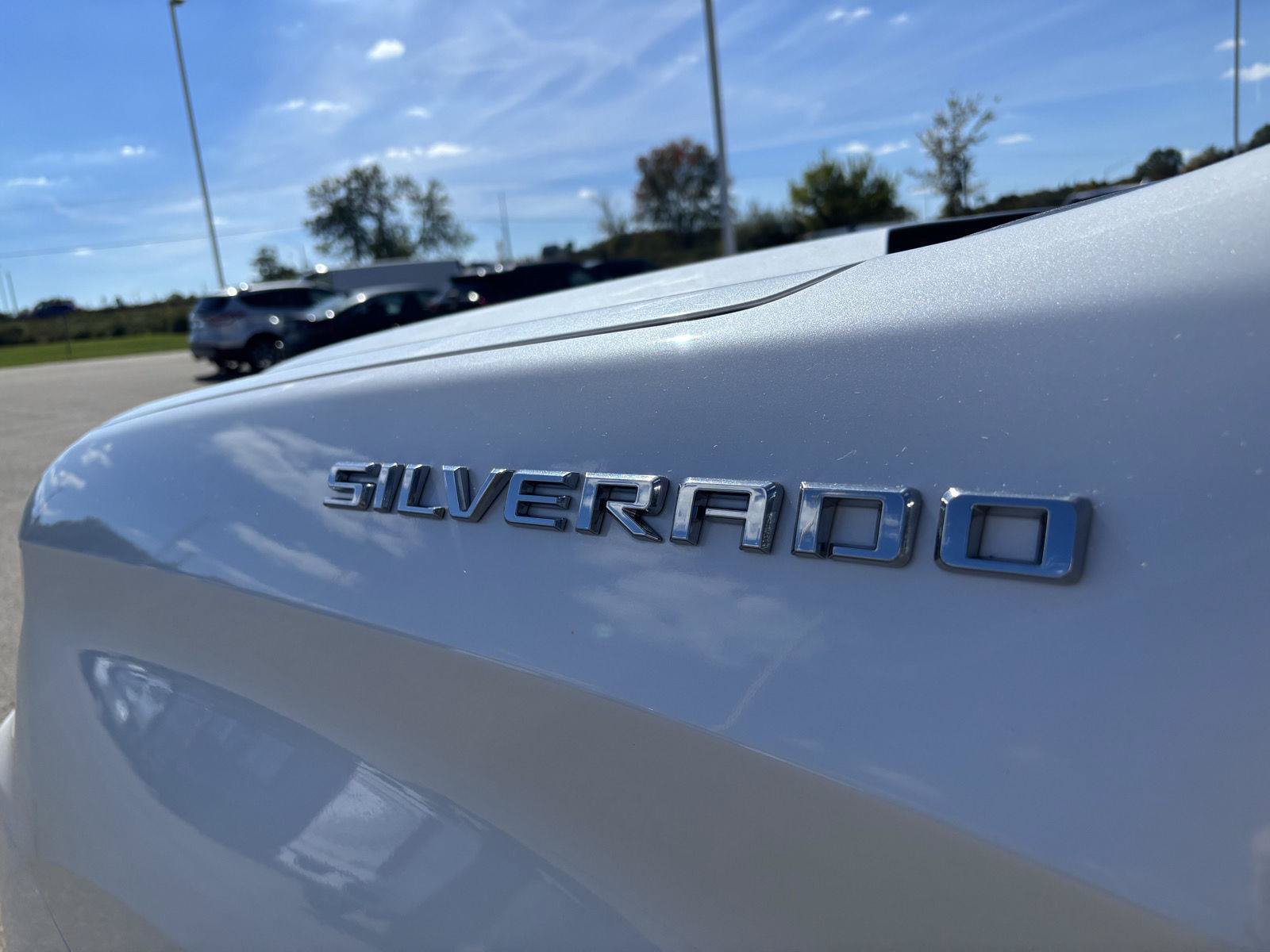 Used 2021 Chevrolet Silverado 1500 LTZ AWD/4WD image 8