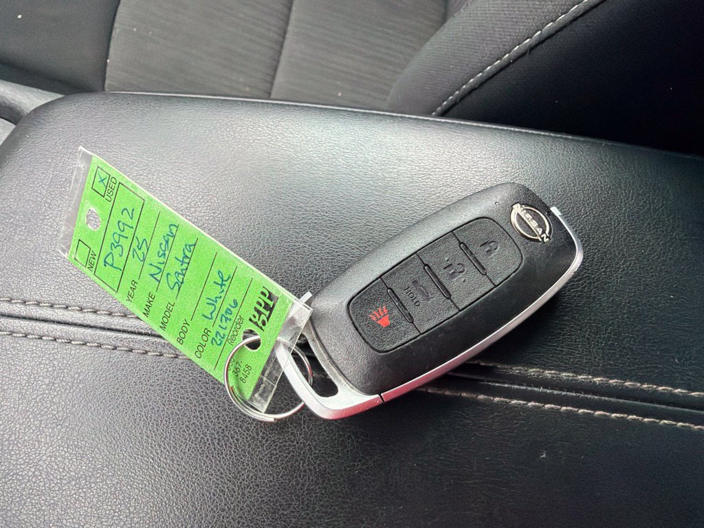 Used 2025 Nissan Sentra SV FWD image 37