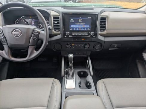 Used 2022 Nissan Frontier SV image 15