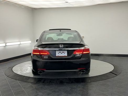 Used 2013 Honda Accord Touring image 10