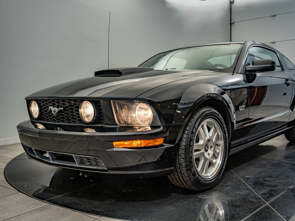 Used 2008 Ford Mustang GT RWD image 14