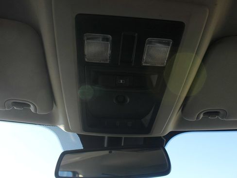 Used 2018 RAM 1500 Classic SLT image 28