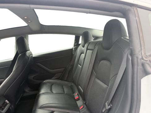 Used 2020 Tesla Model 3 Standard Range Plus RWD image 11