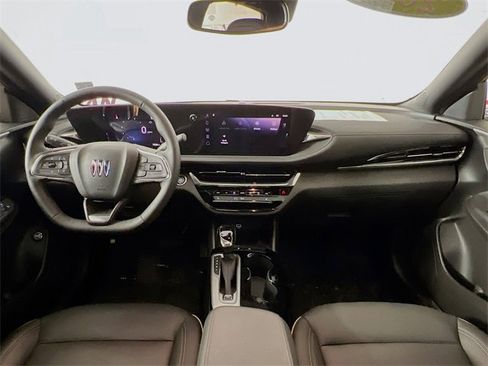 Used 2025 Buick Envista Avenir image 24