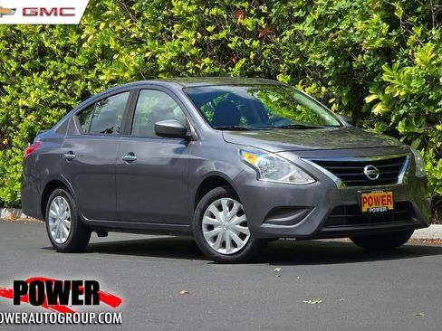 Used 2017 Nissan Versa SV FWD image 1
