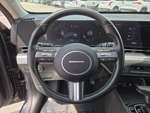 Used 2024 Hyundai Kona SEL AWD/4WD image 32