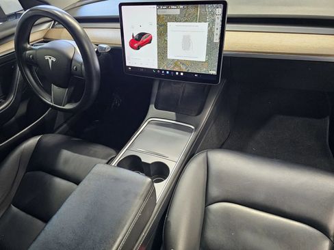 Used 2021 Tesla Model 3 Standard Range Plus RWD image 5