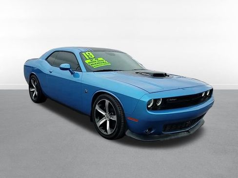 Used 2019 Dodge Challenger R/T Scat Pack w/ Shaker Package image 3