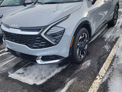 Used 2024 Kia Sportage SX image 2