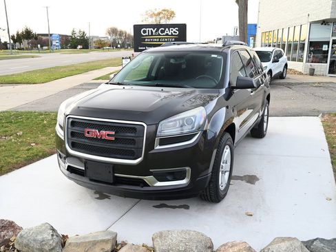 Used 2015 GMC Acadia SLE image 1