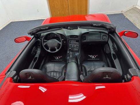 Used 2001 Chevrolet Corvette Convertible image 20
