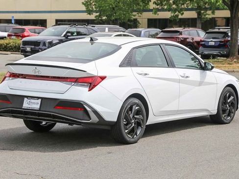 New 2026 Hyundai Elantra Sport FWD image 7