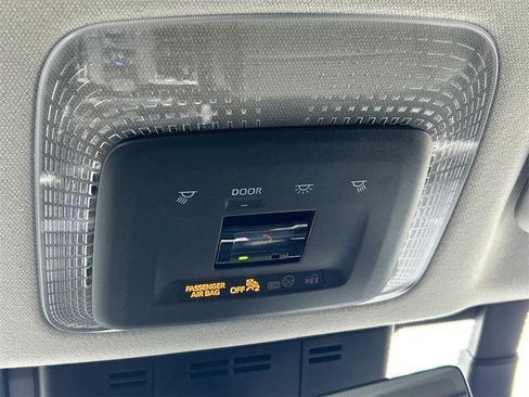 Used 2024 Toyota Prius Limited image 19