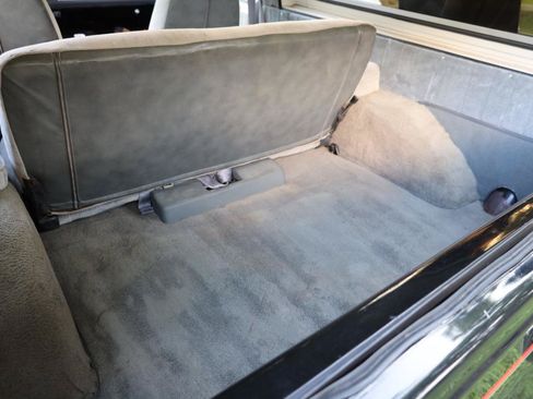 Used 1990 Chevrolet Blazer 4WD image 16