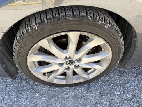Used 2014 MAZDA MAZDA3 s Touring FWD image 9