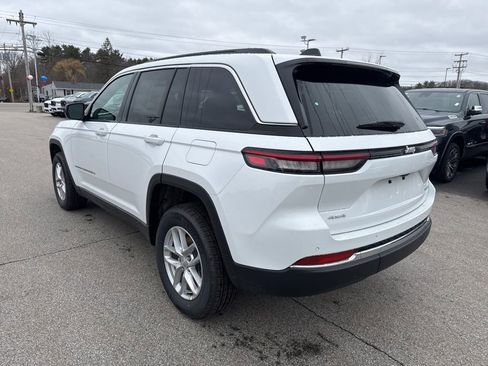 New 2026 Jeep Grand Cherokee Laredo AWD/4WD image 3