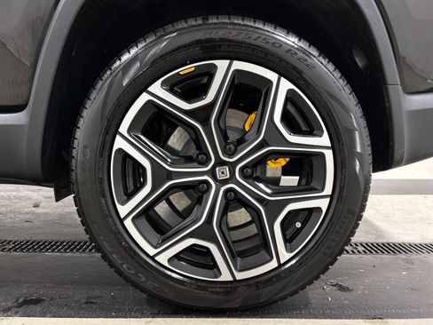 Used 2023 Rivian R1S Adventure AWD/4WD image 10