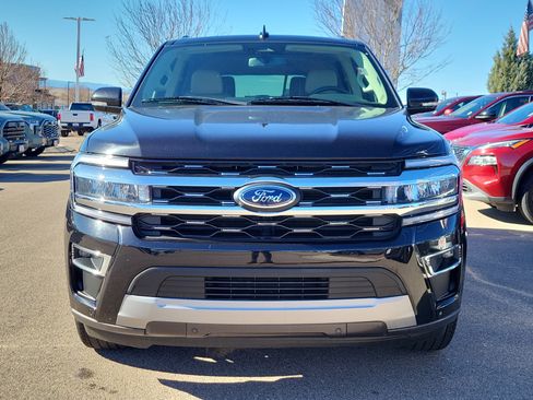 Used 2024 Ford Expedition Limited image 5