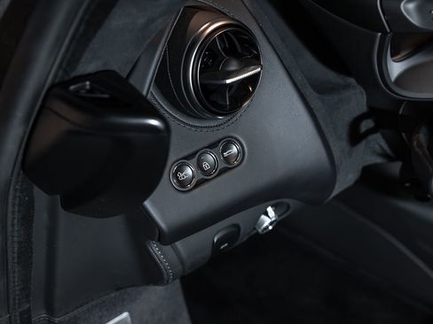 Used 2024 McLaren 750S image 35