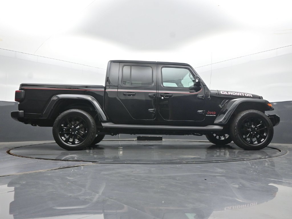 Used 2023 Jeep Gladiator Overland AWD/4WD image 60