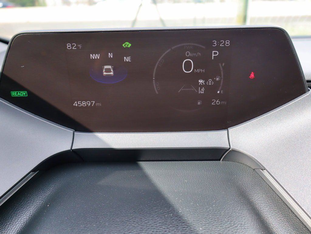 Used 2024 Toyota Prius LE AWD/4WD image 32