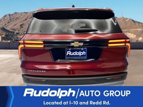 Used 2026 Chevrolet Traverse LT w/ Driver Confidence Package image 7