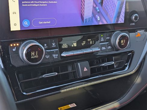 Used 2023 Toyota Highlander XSE image 27