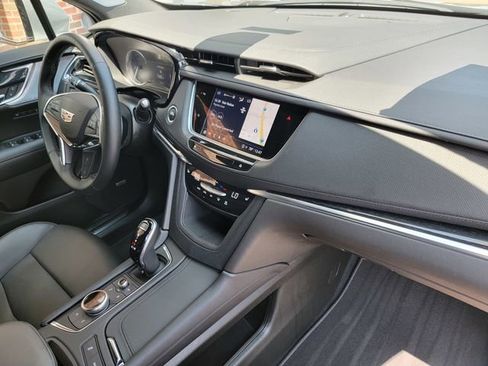 Used 2025 Cadillac XT5 Premium Luxury image 19