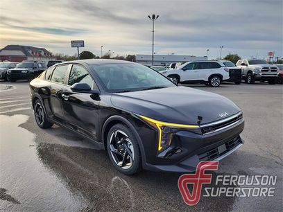 New 2025 Kia K4 EX