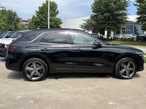 Used 2023 Genesis GV70 3.5T Sport w/ Sport Prestige Package AWD/4WD image 2