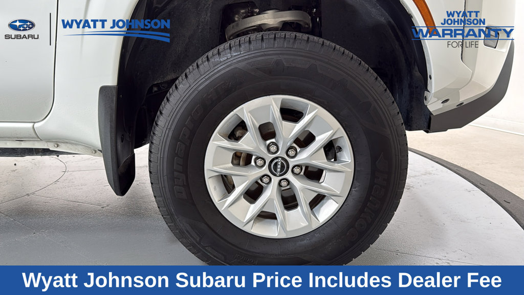 Used 2024 Nissan Frontier SV w/ Technology Package AWD/4WD image 24