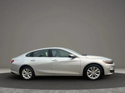 Used 2021 Chevrolet Malibu LT FWD image 4
