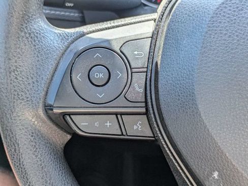 Used 2019 Toyota RAV4 LE FWD image 24