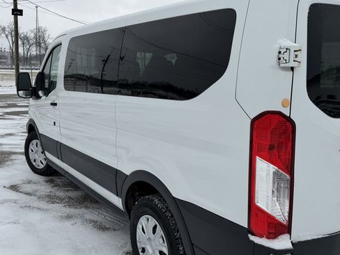 Used 2015 Ford Transit 150 XLT image 16