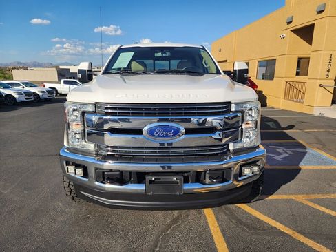 Used 2018 Ford F250 Lariat w/ Lariat Value Package AWD/4WD image 8