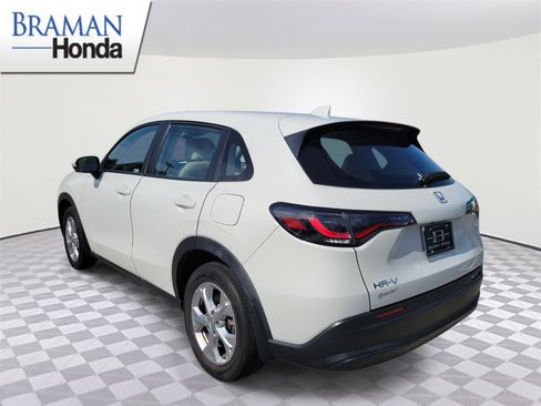 Certified 2024 Honda HR-V LX image 4