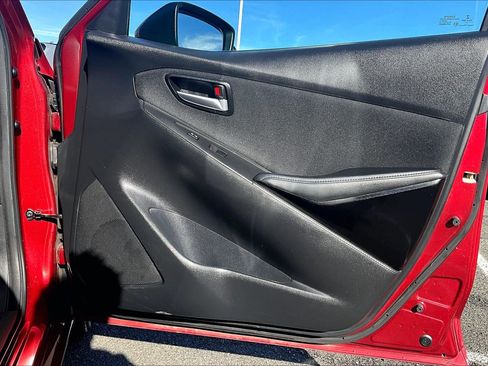 Used 2017 Toyota Yaris iA image 22