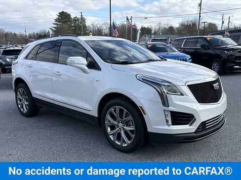 Used 2020 Cadillac XT5 Sportv w/ LPO, Floor Liner Package image 2