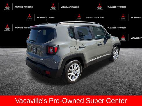 Used 2019 Jeep Renegade Latitude FWD image 6