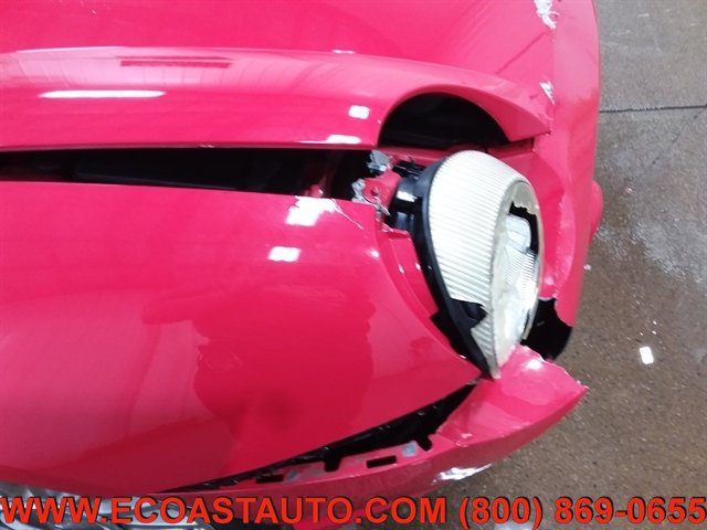 Used 2005 Ford Thunderbird RWD image 15