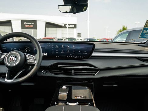 New 2026 Buick Enclave Avenir w/ LPO, Floor Liner Package image 18