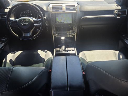 Used 2020 Lexus GX 460 Premium w/ Premium Package image 5