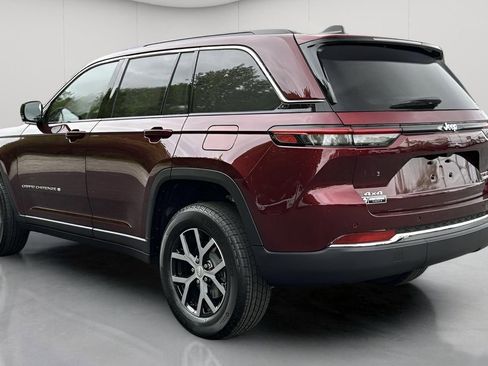 New 2025 Jeep Grand Cherokee Limited w/ Trailer Tow Package image 7